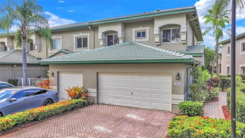 202-7921 Exeter Blvd E, Tamarac, FL, 33321-9301 | Card Image