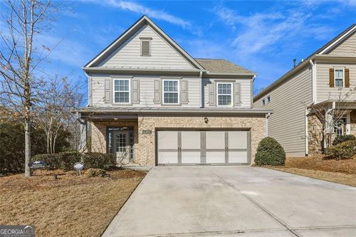 6496 Crosscreek Ln, Flowery Branch, GA, 30542-5299 | Card Image