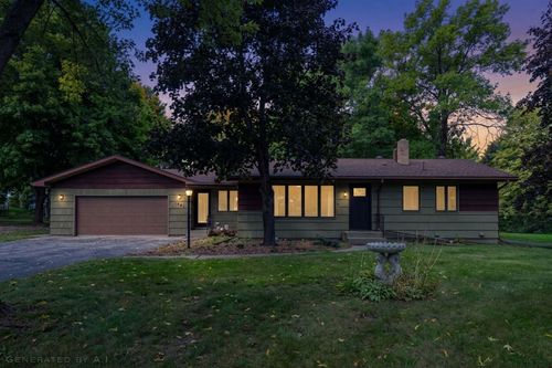 1901 S Pokegama Ave, Grand Rapids, MN, 55744-4283 | Card Image