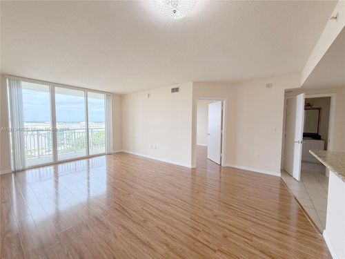 apt-912-19501 W Country Club Dr, Aventura, FL, 33180-2475 | Card Image