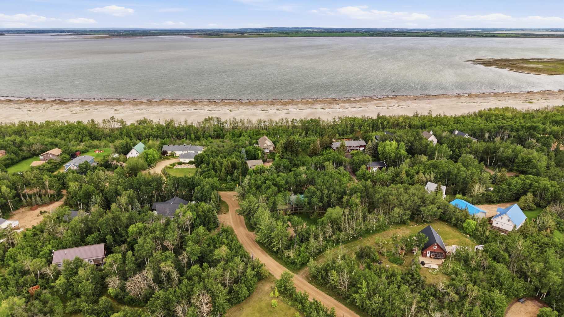 Residential in Rural Stettler No. 6, County of 4