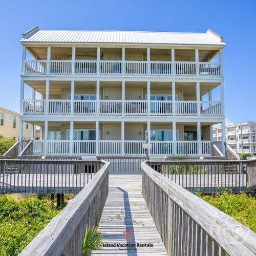 1-1 Center St, Tybee Island, GA, 31328-8988 | Card Image