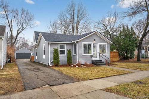 3040 Inman St, Ferndale, MI, 48220-1088 | Card Image