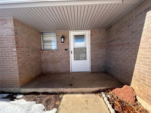 8441 Nw 92nd St, Oklahoma City, OK, 73132-1105 | Card Image