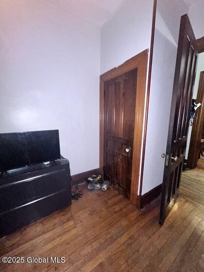 Unit 2 Bedroom 2 | Image 24