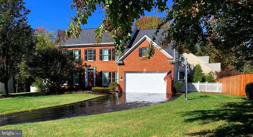 4904 Elsa Ct, Fairfax, VA, 22030-8251 | Card Image