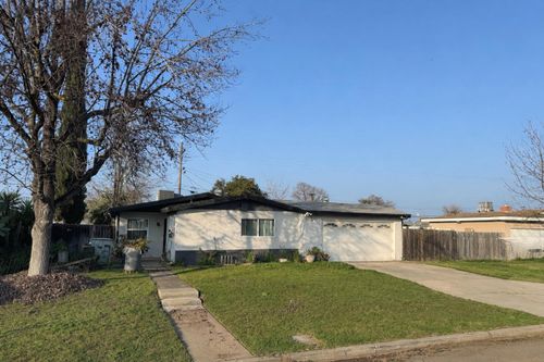 122 E Calimyrna Ave, Fresno, CA, 93710-5106 | Card Image