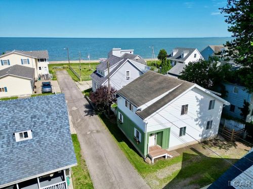 4357 S 3rd St, Luna Pier, MI, 48157-9504 | Card Image