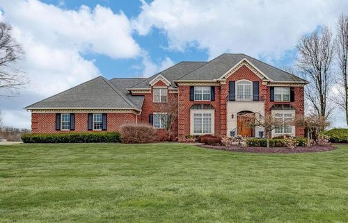 1424 Greenbrier Dr, Mount Vernon, OH, 43050-9103 | Card Image