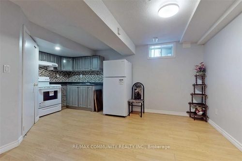 5-435 Middlefield Rd, Scarborough, ON, M1S5W1 | Card Image
