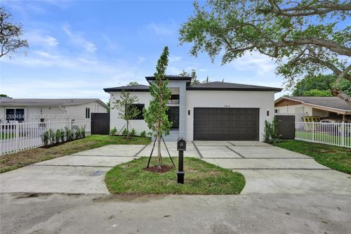 1913 Sw 97th Ave, Miramar, FL, 33025-1925 | Card Image