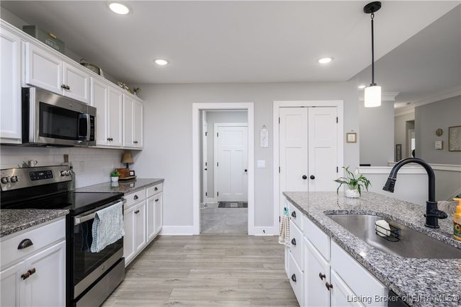 4242 Recreation Way, Home with 4 bedrooms, 3 bathrooms and null parking in Jeffersonville IN | Image 12