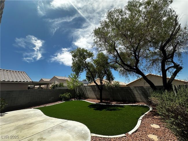 5554 Henshaw Ave, House other with 3 bedrooms, 3 bathrooms and null parking in Las Vegas NV | Image 19