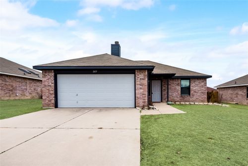 2613 Castle Pines Dr, Burleson, TX, 76028-8803 | Card Image