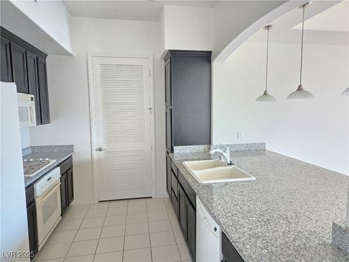 332-62 E Serene Ave, Las Vegas, NV, 89123-7800 | Card Image