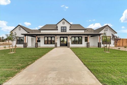 605 S Anderson Rd, Exeter, CA, 93221-9372 | Card Image