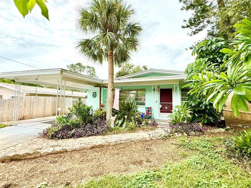 528 E Center St, Tarpon Springs, FL, 34689-4328 | Card Image