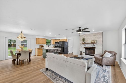 6649 Black Oak Pl, Pensacola, FL, 32526-9063 | Card Image