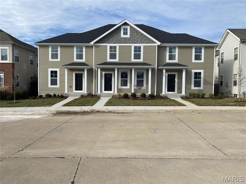 7123 Trainor Pl, Saint Louis, MO, 63116-3057 | Card Image
