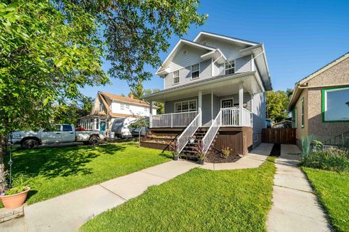 482 11 St Se, Medicine Hat, AB, T1A1T1 | Card Image