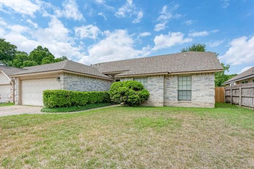 2104 Mimosa Trl, Round Rock, TX, 78664-7747 | Card Image
