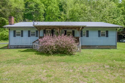 231 Ollis Bowers Hill Rd, Kingsport, TN, 37664-4116 | Card Image