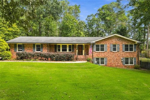 5013 Fox Forest Cir Sw, Lilburn, GA, 30047-5518 | Card Image