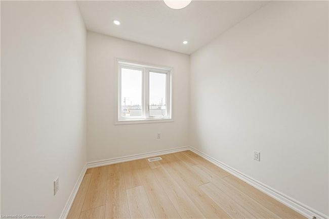 29 - 61 Soho St, Townhouse with 3 bedrooms, 3 bathrooms and 2 parking in Stoney Creek ON | Image 27