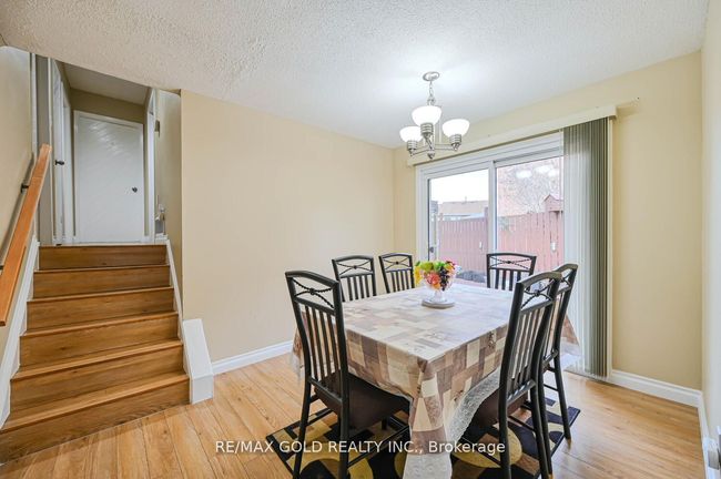 10 Cupola Crt, House attached with 4 bedrooms, 2 bathrooms and 4 parking in Brampton ON | Image 15