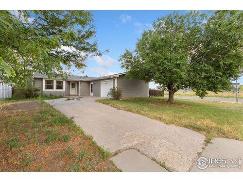 902 Fir Ave, Fort Lupton, CO, 80621-2430 | Card Image