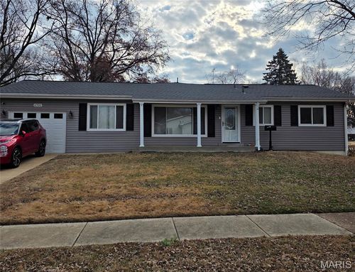 6702 Flowervale Dr, Hazelwood, MO, 63042-1708 | Card Image