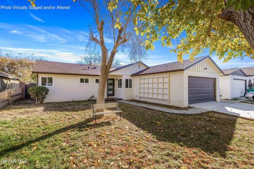 44054 Elm Ave, Lancaster, CA, 93534-4429 | Card Image
