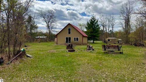 1496 17 Mile Road, Marion, MI, 49665 | Card Image