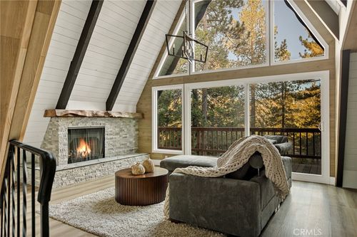 579 Golf Course Rd, Lake Arrowhead, CA, 92352 | Card Image