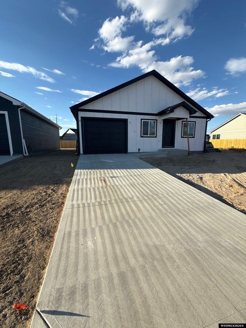 4748 Pontiac St, Mills, WY, 82644-5134 | Card Image