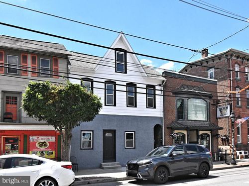 64 N Main St, SPRING CITY, PA, 19475-1815 | Card Image