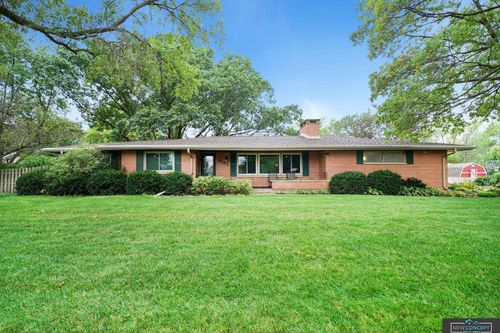 8121 A St, Lincoln, NE, 68510-4416 | Card Image