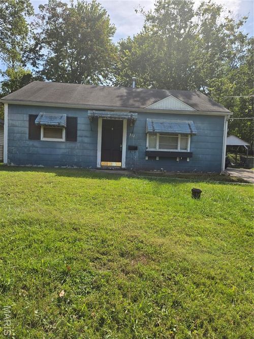 312 Oak Tree Dr, Webster Groves, MO, 63119-4847 | Card Image