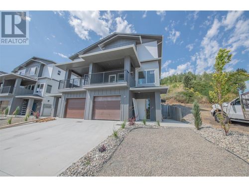 120-2092 Mountain View Ave, Lumby, BC, V0E | Card Image