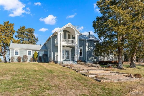 100 Little White Oak Rd, New Haven, MO, 63068-2434 | Card Image