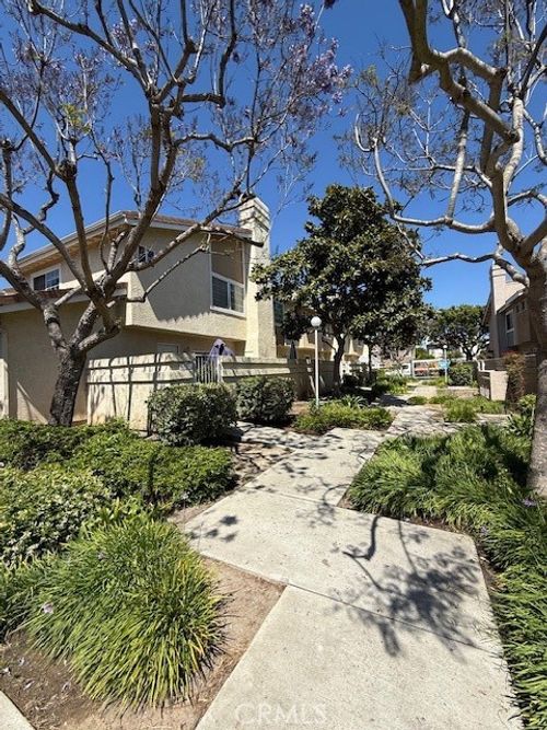 5225 Columbus Pl, Oxnard, CA, 93033-8476 | Card Image