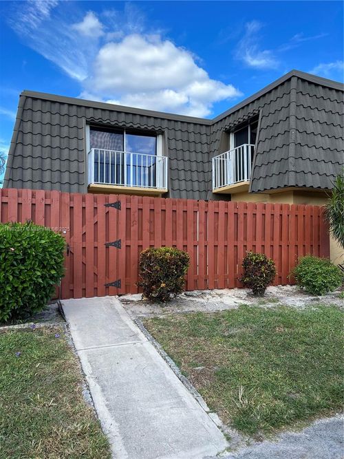 apt-a-22161 Boca Rancho Dr, Boca Raton, FL, 33428-4333 | Card Image