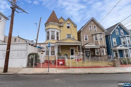 65 Taylor Street, Newark, NJ, 07104 | Card Image