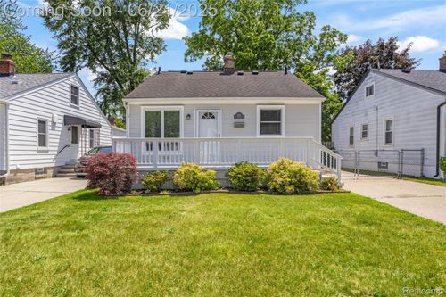 902 Donald Ave, Royal Oak, MI, 48073-2054 | Card Image