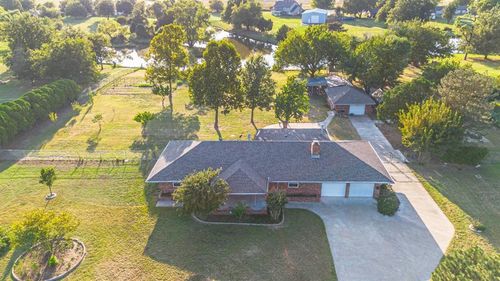 3325 S Lightner Ln, Oklahoma City, OK, 73179-3618 | Card Image
