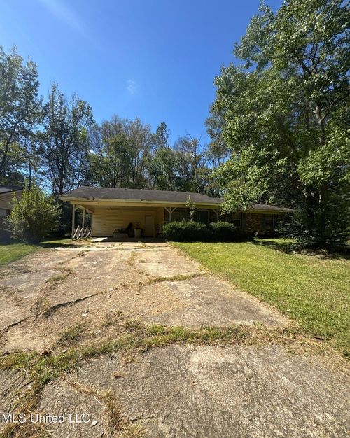 1869 Smallwood St, Jackson, MS, 39212-2522 | Card Image