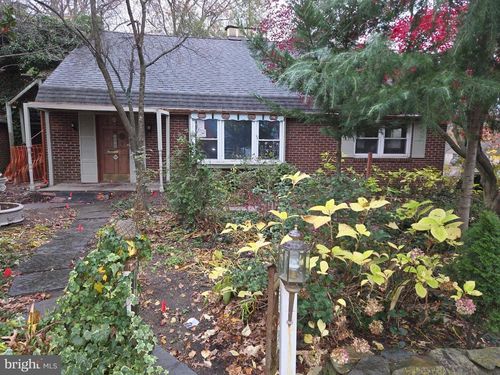 1001 Wayne Rd, HADDONFIELD, NJ, 08033-3637 | Card Image