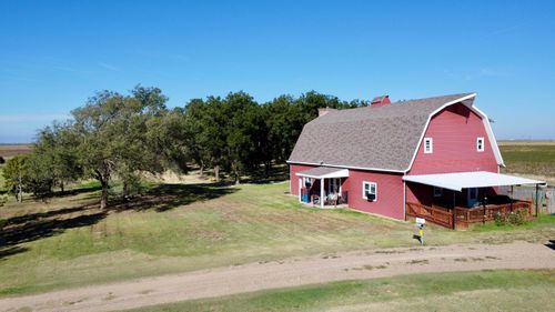 1548 Interstate 27, Hale Center, TX, 79041 | Card Image