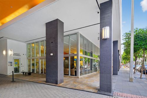 apt-2103-55 Se 6th St, Miami, FL, 33131-2564 | Card Image