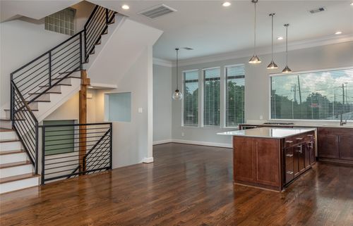 1418 Shearn St, Houston, TX, 77007-4148 | Card Image